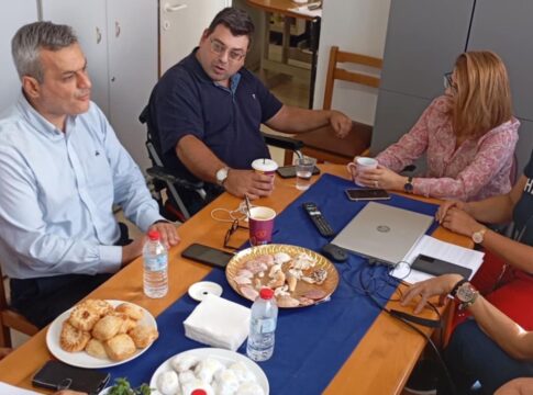 Συνάντηση του Χάρη Μαμουλάκη με τους εργαζόμενους των Δ.Ο.Υ. ανατολικής Κρήτης