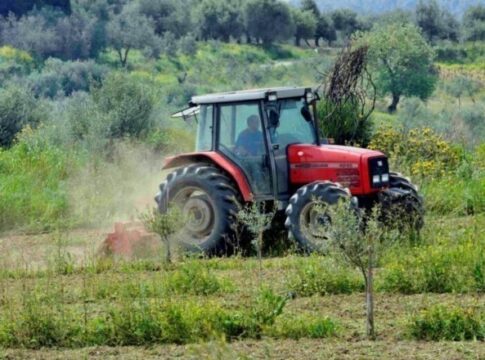 Σύσκεψη των αγροτών της Ιεράπετρας με τον Υπουργό – Tα θέματα που θα συζητηθούν