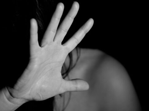 Αναβάλλεται η ημερίδα της Γραμματείας Γυναικών της Ένωσης Αστυνομικών Υπαλλήλων Νομού Ηρακλείου για την ενδοοικογενειακή βία