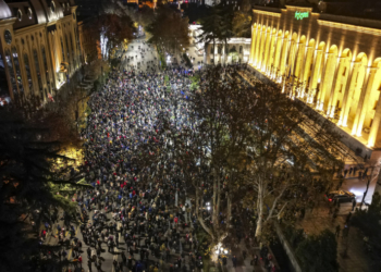 Γεωργία: Συνεχίζονται οι διαδηλώσεις λόγω του «παγώματος» της ένταξης στην ΕΕ