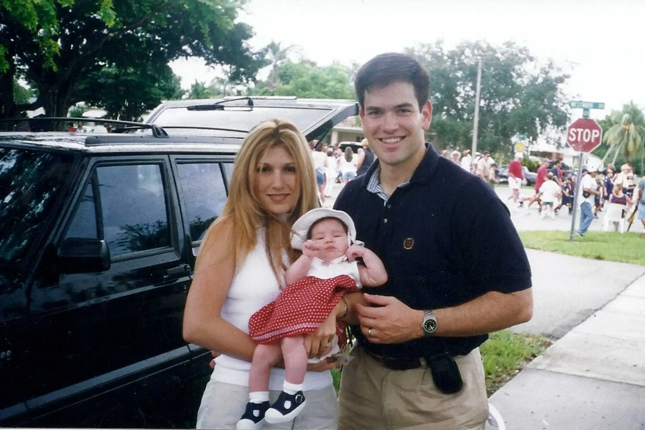 Senator Rubio meeting with local residents and community leaders