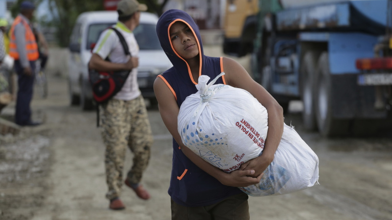 Κούβα: Η τροπική καταιγίδα Ραφαέλ ενισχύθηκε σε κυκλώνα