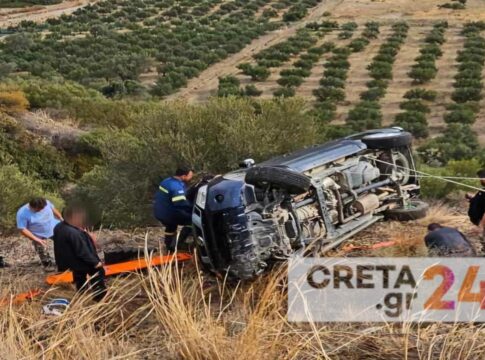 Κρήτη: Αυτοκίνητο σταμάτησε στο χείλος του γκρεμού – Απεγκλώβιζαν ζευγάρι για περισσότερη από μια ώρα