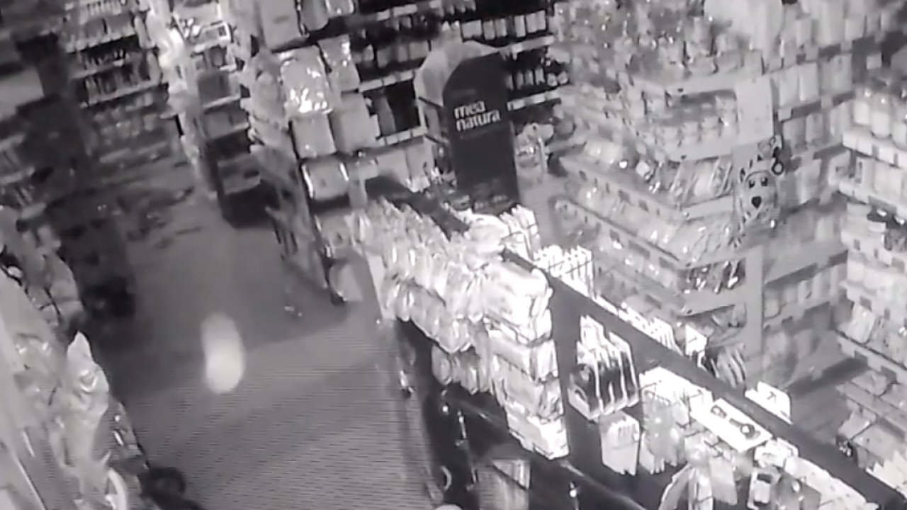 Σεισμός: Βίντεο από σουπερμάρκετ στη Χαλκιδική τη στιγμή της δόνησης