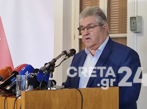 Στα Χανιά ο Δημήτρης Κουτσούμπας