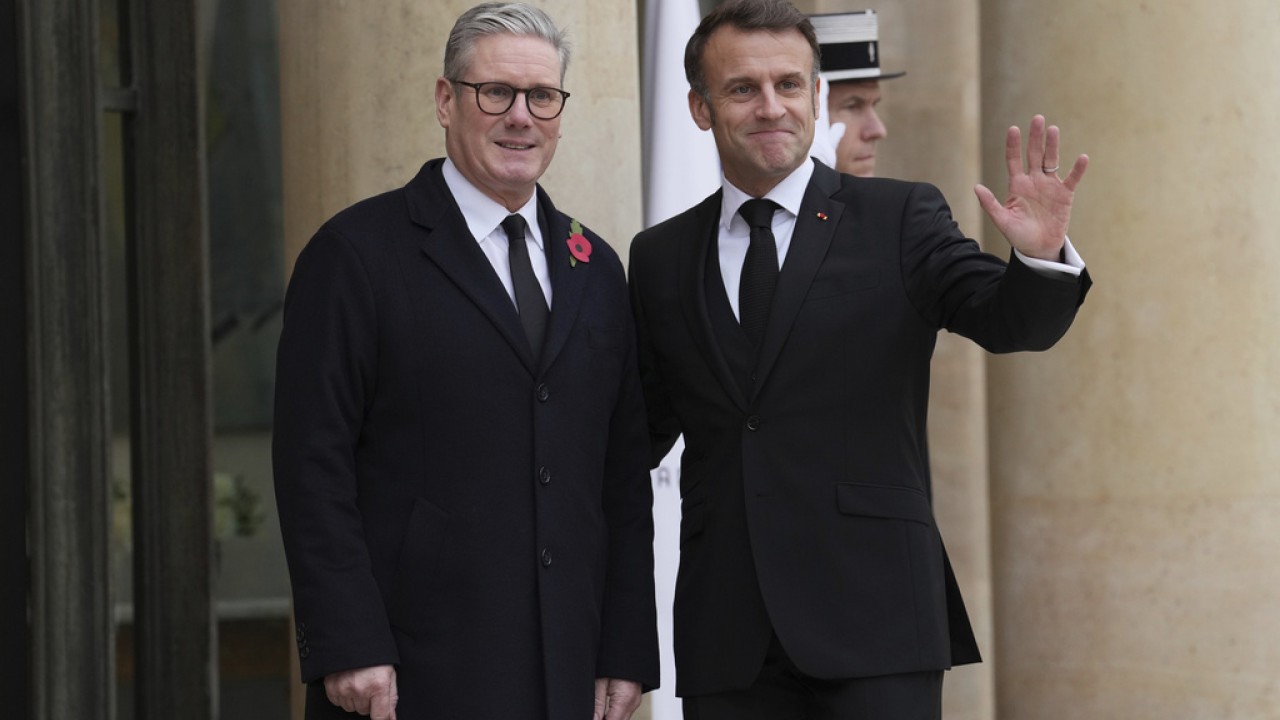 Στο Παρίσι ο Στάρμερ για την Ημέρα Ανακωχής και για συνομιλίες με Μακρόν
