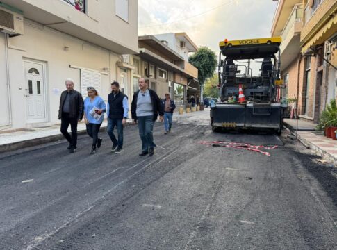 Συνεχίζονται τα έργα ασφαλτοστρώσεων στην περιοχή των Καμινίων από τον Δήμο Ηρακλείου