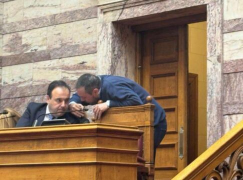 «Τετ α τετ» Φραγκίσκου Παρασύρη με τον Υπουργό Ψηφιακής Διακυβέρνησης για το Κτηματολόγιο