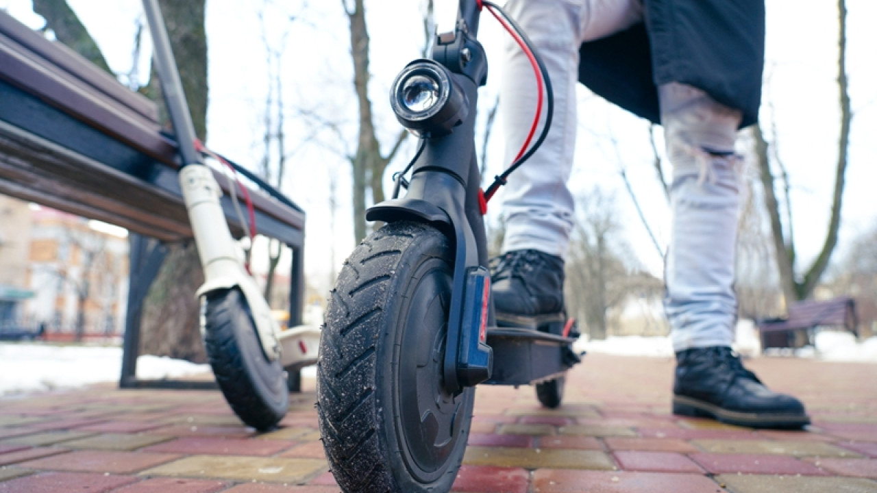 Τροχαίο στο Χολαργό: Στη ΜΕΘ με κρανιοεγκεφαλικες κακώσεις ο 12χρονος με το πατίνι