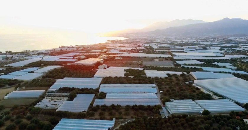Ξεκίνησαν οι αιτήσεις για το πρόγραμμα «Επενδύσεις για τον εκσυγχρονισμό και την κατασκευή θερμοκηπίων και προσπελάσιμων στεγάστρων φυτικής παραγωγής»