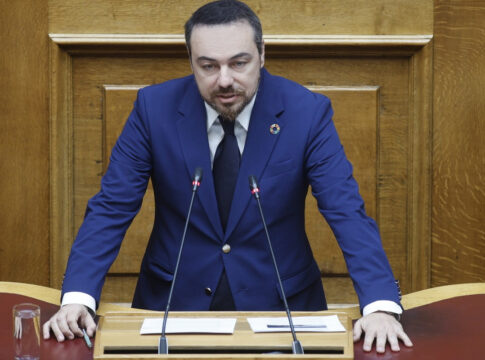Υδατοδρόμιο στο Ηράκλειο: Οι απαντήσεις των Υπουργείων στο Φραγκίσκο Παρασύρη