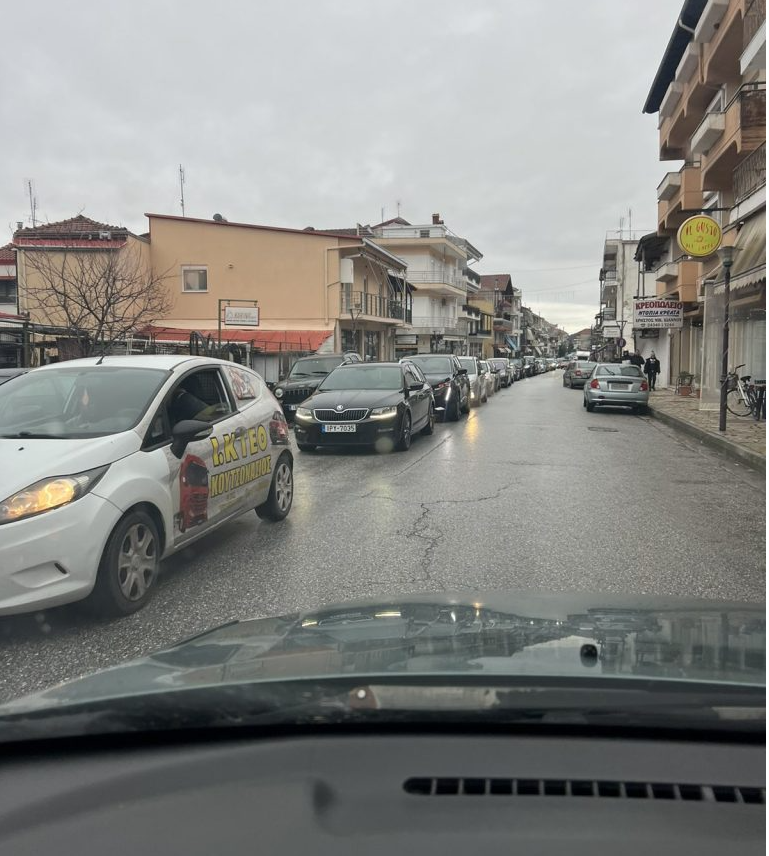 Μποτιλιάρισμα στο Περτούλι - Ουρές 15 χιλιομέτρων (βίντεο)