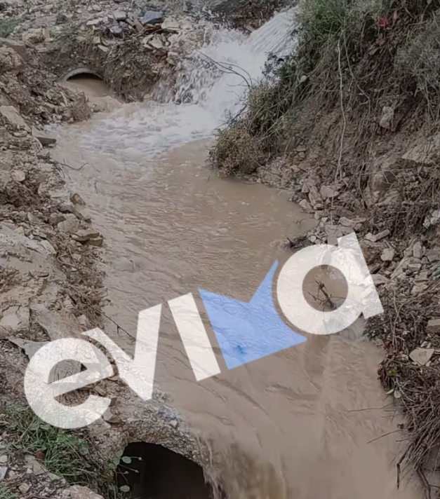 Εύβοια: Πλημμύρες από την έντονη βροχόπτωση - Προβλήματα στο δίκτυο ύδρευσης