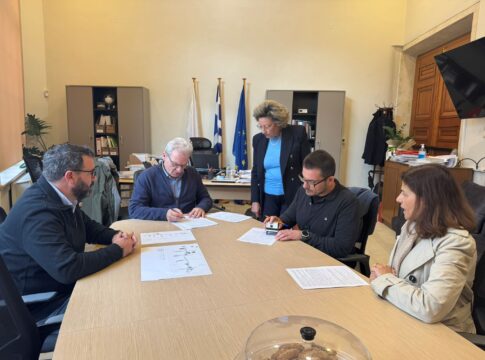 Η αναβάθμιση της Αγίας Τριάδας ξεκινάει από την οδό Δελημάρκου