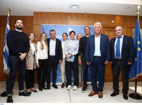 Η ΠτΔ Κατερίνα Σακελλαροπούλου συναντήθηκε με αντιπροσωπεία της Εθνικής Συνομοσπονδίας Ατόμων με Αναπηρία