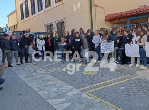 Κατάληψη στο Δημοτικό Σχολείο Γέργερης μετά την καθαίρεση της διευθύντριας