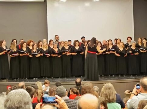 Με μεγάλη επιτυχία και παρουσία πλήθους κόσμου, η χριστουγεννιάτικη συναυλία των Χορωδιών της Περιφερειακής Ενότητας Ηρακλείου
