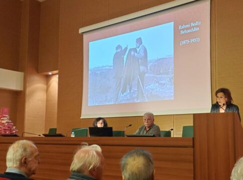 Οι φωτογραφίες του Μπεχαεντίν ταξίδεψαν στο Μεγάλο Κάστρο το κοινό των «Μικρών ιστοριών της πόλης»