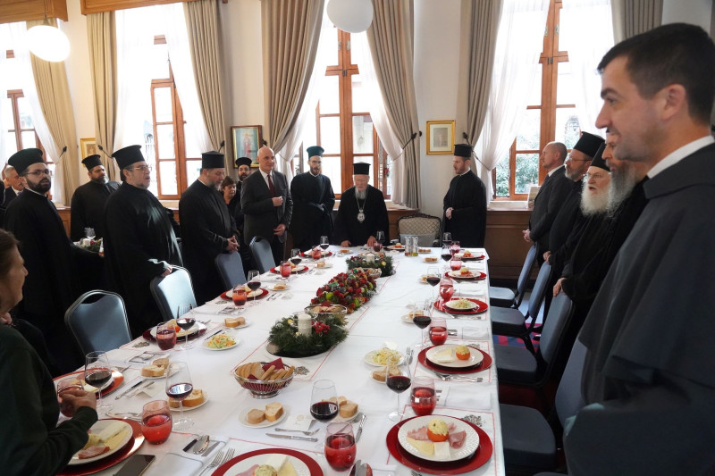 Οικουμενικός Πατριάρχης: Γιόρτασε τα Χριστούγεννα με μοναχικούς Έλληνες της Πόλης