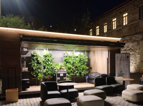 Σε χριστουγεννιάτικη διάθεση το Κινητό Αστικό Καθιστικό (MULaR) του Δήμου Χανίων