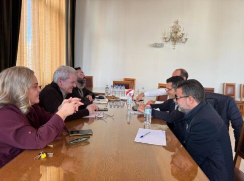Συνεχίζονται οι διαδοχικές συναντήσεις του Δημάρχου Ηρακλείου Αλέξη Καλοκαιρινού με φορείς της πόλης