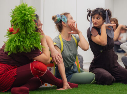 «Θα σ’ αγαπώ και του χρόνου»: Η παράσταση για βρέφη από 6 μηνών έως και 2 ετών συνεχίζεται για όλο τον Δεκέμβριο στο Ηράκλειο