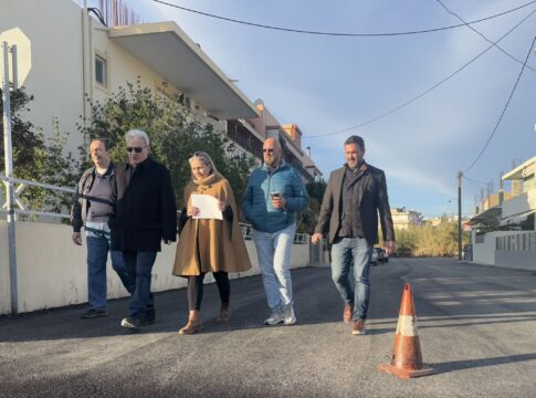 Αυτοψία Καλοκαιρινού στις εργασίες φρεζαρίσματος και ασφαλτόστρωσης στην περιοχή της Χριστομιχάλη Ξυλούρη
