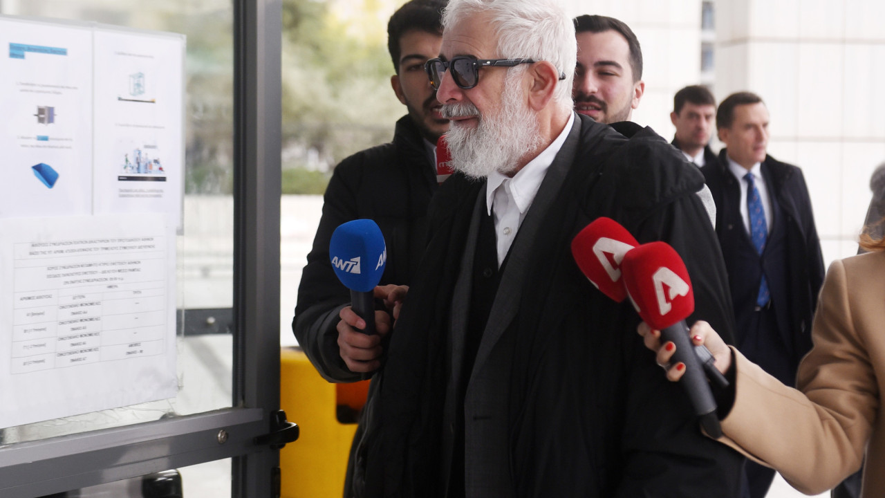 Δίκη Φιλιππίδη: Ένταση κατά την αναπαράσταση της απόπειρας βιασμού - Αντέδρασε ο σύζυγος της καταγγέλλουσας