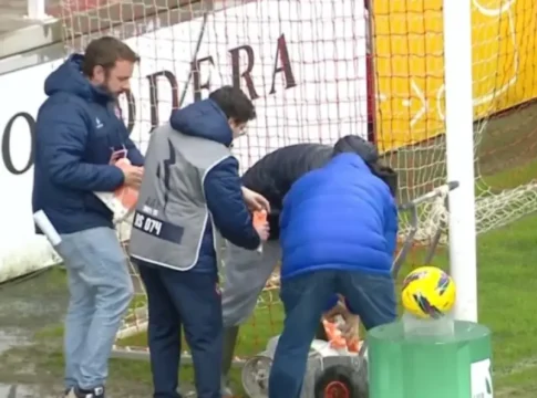 Επικό σκηνικό σε ποδοσφαιρικό αγώνα στην Πορτογαλία – Χρησιμοποίησαν γάλα αντί για μπογιά για να βάψουν τις γραμμές