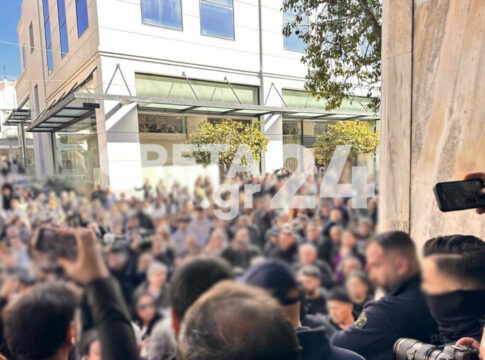 Ηράκλειο: Αντιμέτωποι με την δικαιοσύνη οι συλληφθέντες για τα επεισόδια έξω από το δικαστικό μέγαρο