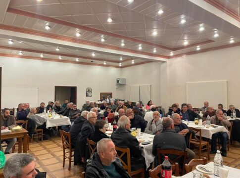 Με επιτυχία πραγματοποιήθηκε η κοπή πίτας των Κομματικών Οργανώσεων Πλατανιά του ΚΚΕ