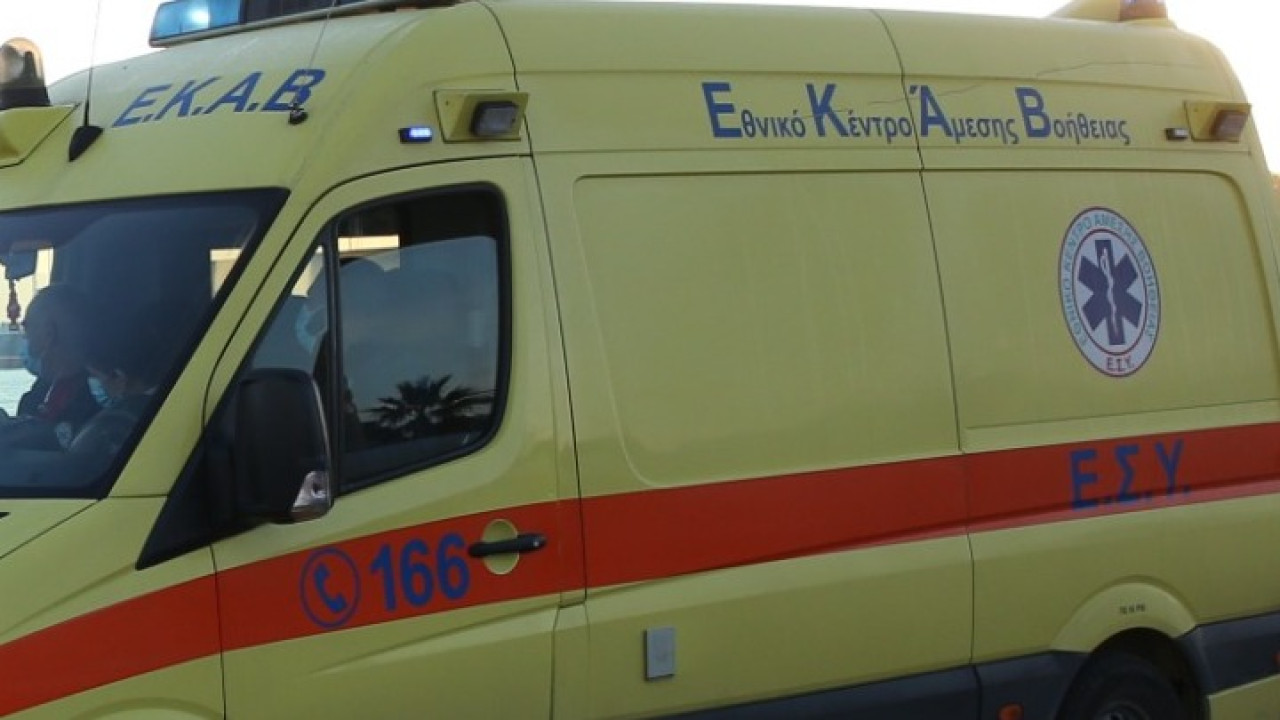 Μυτιλήνη: Ερασιτέχνης ψαράς έπεσε με το σκούτερ στη θάλασσα-Ανασύρθηκε με ελαφρά τραύματα