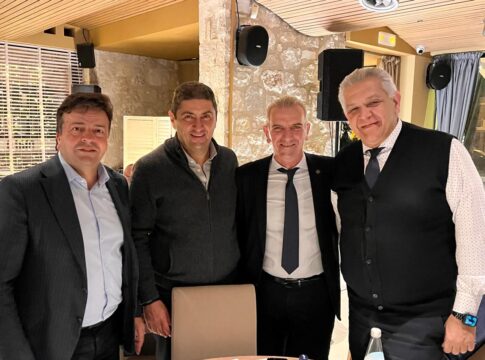 Στην κοπή της πίτας της ΟΕΒΕΝΗ ο Λευτέρης Αυγενάκης