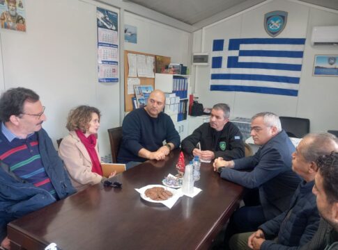 Συνάντηση κλιμακίου του ΚΚΕ με επικεφαλής τον ευρωβουλευτή Κ. Παπαδάκη με το ΔΣ της Ένωσης Λιμενικού Σώματος Δυτικής Κρήτης και τον Λιμενάρχη Χανίων