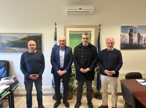 Συνάντηση του Χάρη Μαμουλάκη με τον Δήμαρχο Βιάννου Παύλο Μπαριτάκη