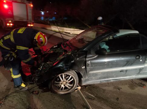 Τροχαίο στην Κρήτη: Διαλύθηκε το αυτοκίνητο, στο νοσοκομείο ο οδηγός