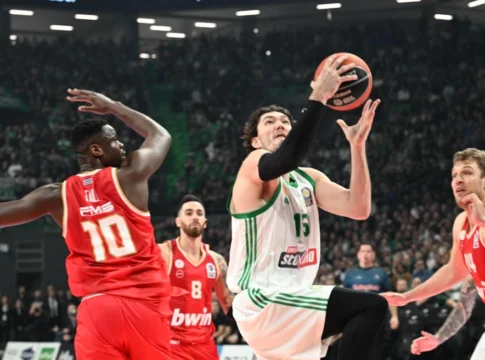 Αθλητικές μεταδόσεις: Πού θα δείτε το ντέρμπι «αιωνίων» για το Κύπελλο και τα ματς Ολυμπιακού, Παναθηναϊκού και ΠΑΟΚ στην Super League