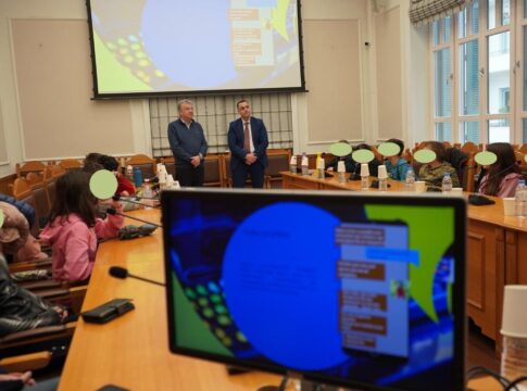 Εκπαιδευτικές επισκέψεις παιδιών στο κτίριο της Περιφέρειας Κρήτης με αφορμή την Παγκόσμια Ημέρα Ασφαλούς Πλοήγησης στο Διαδίκτυο