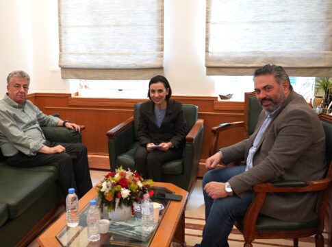 Επίσκεψη της Κοσμήτορος του Πανεπιστημίου Κρήτης Ε. Παπαδάκη στον Περιφερειάρχη Kρήτης