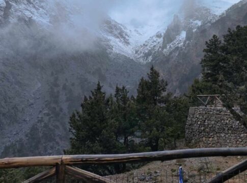 Εξακολουθεί να αγνοείται ο 20χρονος στο φαράγγι της Σαμαριάς – Υπό κακές καιρικές συνθήκες οι έρευνες