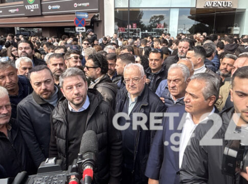 Hράκλειο: Στο συλλαλητήριο για τα Τέμπη ο Νίκος Ανδρουλάκης