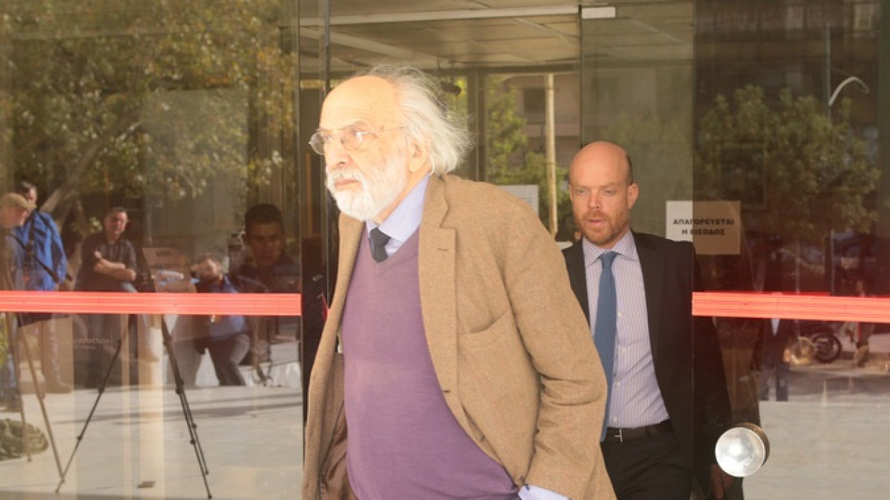 Με εγκεφαλικό ο Αλέξανδρος Λυκουρέζος - Μεταφέρθηκε στον Ερυθρό Σταυρό