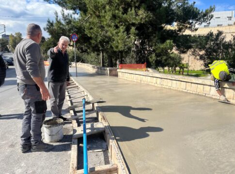 Με ταχείς ρυθμούς οι εργασίες διαμόρφωσης της πρώτης πεζής διαδρομής προς το κέντρο του Ηρακλείου