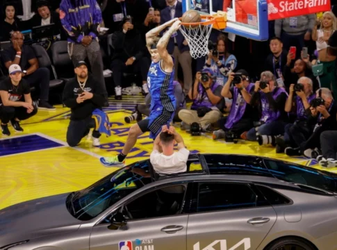 NBA All-Star Game: Ο ύψους 1.88μ. ΜακΚλάνγκ νίκησε τρίτο σερί διαγωνισμό καρφωμάτων με ασύλληπτες πτήσεις