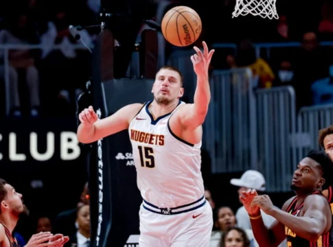 NBA: Ο απίθανος Γιόκιτς έκανε ρεκόρ καριέρας με 19 ασιστ στη νίκη των Νάγκετς επί των Πέισερς