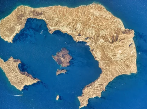 Σεισμοί: Νέες δονήσεις μεταξύ Σαντορίνης και Αμοργού – Ανεβαίνει το επίπεδο κινδύνου, λέει ο Παπαδόπουλος – Όλα τα μέτρα