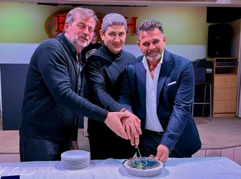 Στην κοπή πίτας του Αθλητικού Ιππικού Ομίλου Κρήτης ο Λευτέρης Αυγενάκης