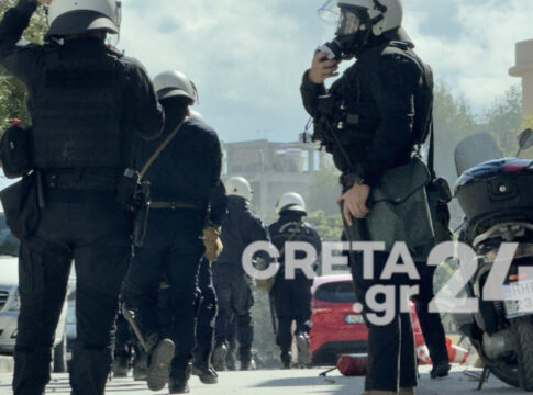 Συλλαλητήριο για τα Τέμπη: Σκηνικό έντασης και στο Ηράκλειο – Βίντεο και εικόνες από τα επεισόδια