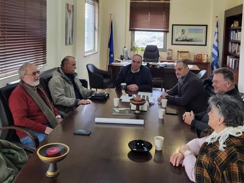 Συνάντηση αντιπροσωπείας του Κινήματος Δημοκρατίας με το Δήμαρχο Αρχανών Αστερουσίων