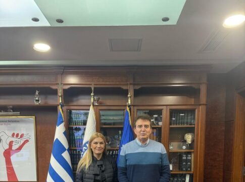 Συνάντηση με τον Μιχάλη Χρυσοχοΐδη είχε η Σέβη Βολουδάκη